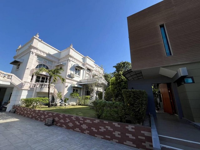 ขายบ้านเดี่ยว 2 หลัง บนเนื้อที่ 270 ตรว. หมู่บ้านชิชา ถนนพระราม 2 ใกล้เซ็นทรัลพระราม2 ใกล้ทางด่วน