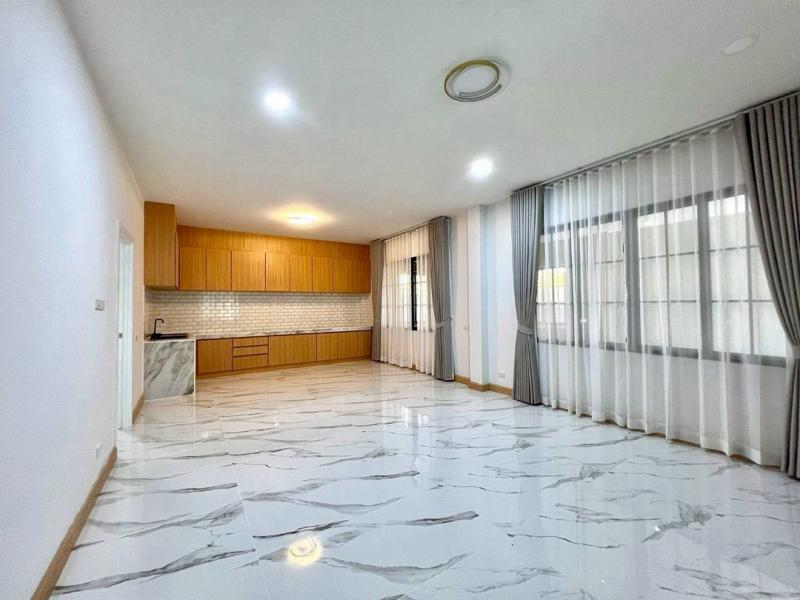 พูลวิลล่าสร้างใหม่ 18 ลบ. 190 ตรว. สันทราย #สไตล์โมเดิร์นสุดหรู 2 ชั้น #เฟอร์นิเจอร์ครบ #หน้าบ้านหันทิศเหนือ มีความเป็นส่วนตัว เดินทางสะดวก