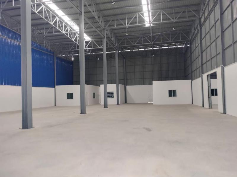 ให้เช่าโกดัง-คลังสินค้า ทำเลถนนพระราม2 -พื้นที่ใช้สอยตามแบบโรงงาน 732 และ 300 และ 900ตรม.