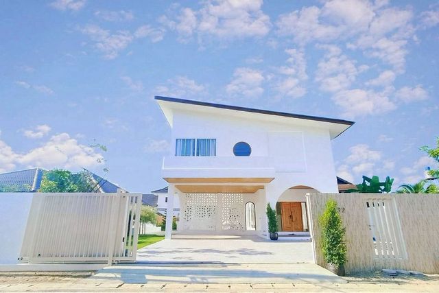 ให้เช่า 80,000 บาท/เดือน บ้านพูลวิลล่าสร้างใหม่ ขาย 12 ล้าน 112 ตรว. #หนองผึ้ง #สารภี บ้าน 2 ชั้น เดินทางสะดวก เข้าเมือง เพียง 10 นาที