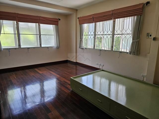 P898 ให้เช่า บ้านเดี่ยว ซอยสงวนสุข ถนนพระราม 5 แขวงถนนนครไชยศรี เขตดุสิต ใกล้ตลาดราชวัตร ใกล้โรงเรียนสามเสนวิทยาลัย สงบร่มรื่น