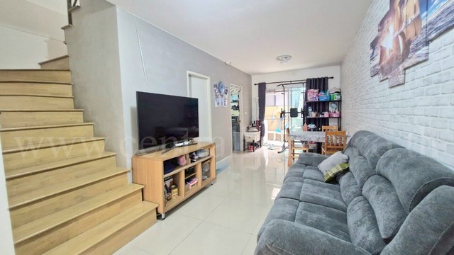 ทาวน์เฮาส์ ลุมพินี ทาวน์ วิลล์ แจ้งวัฒนะ - ติวานนท์ ซอยวัดกู้