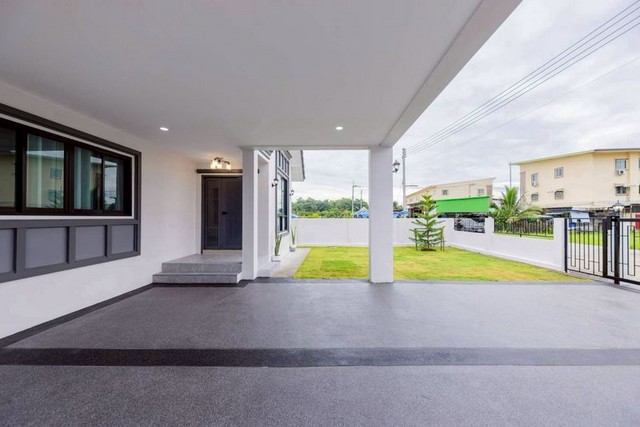 บ้านเดี่ยวสร้างใหม่ สไตล์อังกฤษ ดีไซน์สวย ทำเลทอง ดอนแก้ว สารภี