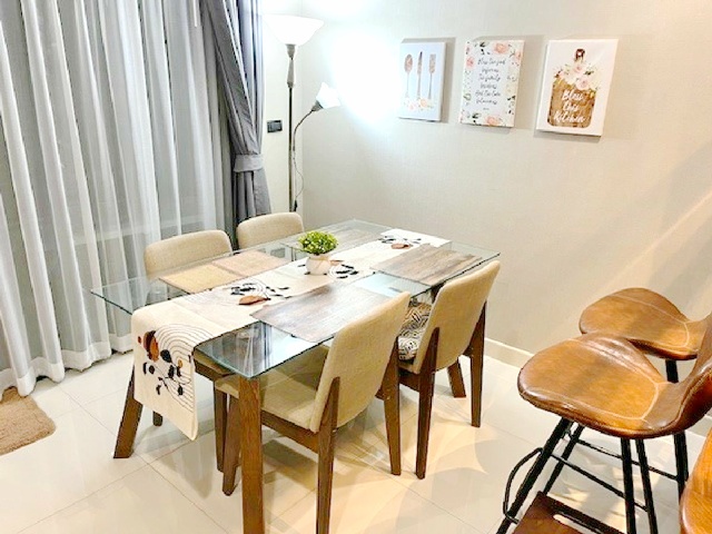 MRT ราชภัฏพระนคร 1กม.บ้านกลางเมือง ให้เช่าทาวน์โฮมหรู 3.5 ชั้น  21 ตร.วา.270 ตร.ม.จัดเต็มเฟอร์ 3 นอน 3 น้ำ  วิภาวดี 60-66