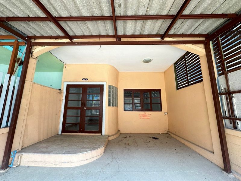 ทาวน์เฮ้าส์ หมู่บ้านศุภกร 0 ไร่ 0 ngan 18 ตาราง-วา 1450000 บาท. ไม่ไกลจาก Central Plaza Westgate พร้อมตกแต่ง