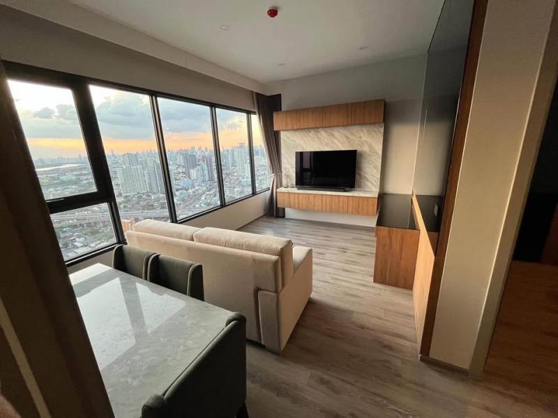 KnightsBridge Prime Onnut Safe convenient peaceful 44th floor BTS On Nut