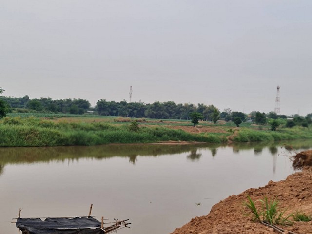 หาที่สวยวิวดีเงื่อนไขสบาย ขายที่สวยติดแม่น้ำน่าน ชุมแสง  จ.นครสวรรค์ 300000 บาท.วิวแม่น้ำเกษตรดีงามสวยสมบูรณ์