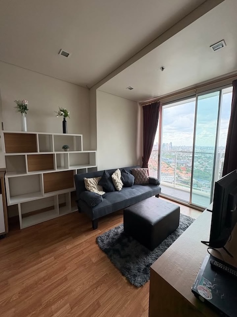 Le Luk Condominium Safe comfortable clean 26th floor BTS Phra Khanong