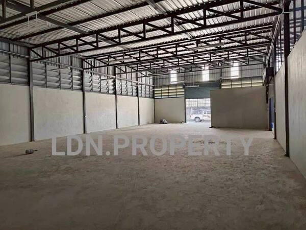 โกดัง + office ให้เช่า Warehouse for rent ซอยเพชรเกษม81 ถนน มาเจริญ บางบอน 5