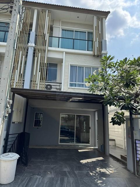 ขายทาวน์โฮม 3 ชั้น 26.8 ตรว. เดอะ แพลนท์ ซิตี้ แจ้งวัฒนะ หลังริม built-in ทั้งหลัง ใกล้ IMPACT เมืองทองธานี