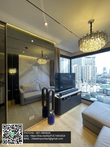 ขายคอนโดหรูพร้อมอยู่  สไตล์ Modern ตกแต่งพร้อมอยู่ สะดวกสบายในการเดินทางติดสถานีสุขุมวิท