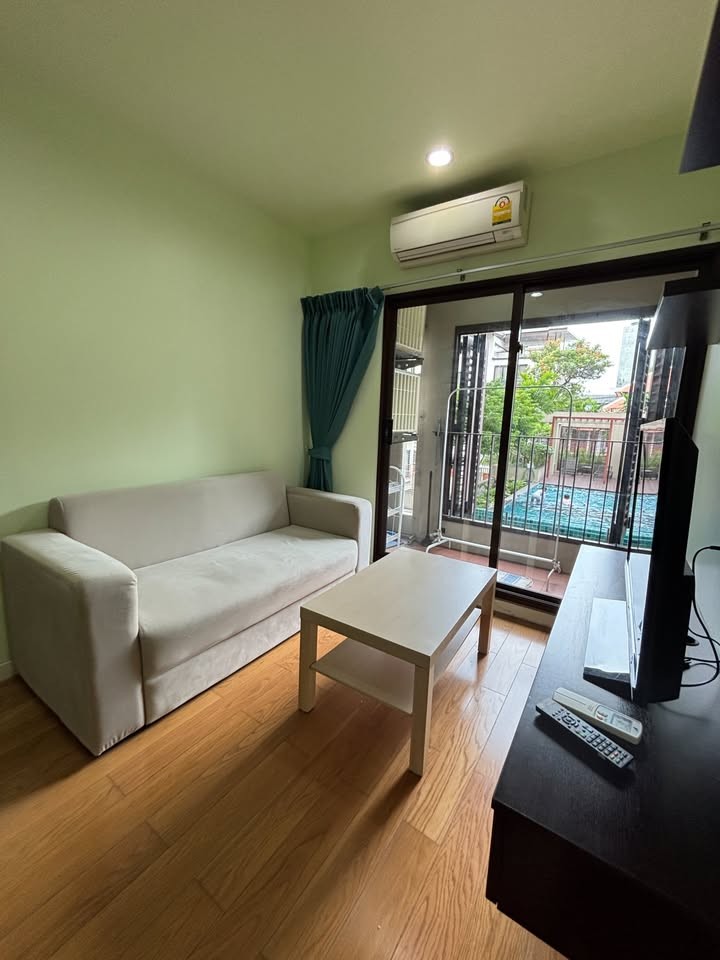 Condolette Dwell Sukhumvit 26 Convenient private spacious 3rd floor BTS Phrom Phong