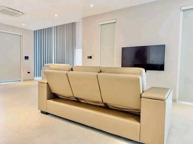 ให้เช่าพูลวิลล่าหรู ตกแต่งเรียบหรู โปร่งโล่ง เป็นส่วนตัว แม่เหียะ