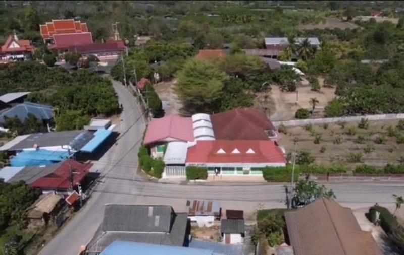 ขายบ้านพร้อมกิจการขายอุปกรณ์ตัดเย็บ (ขายด่วน)   ทำเลดี ใกล้บ้านดอนหลวง ชุมชน ตลาด วัด