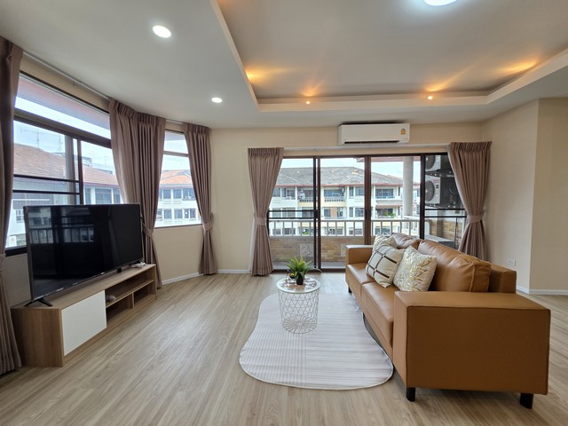 ขาย ศรีวรา การ์เด้น คอนโดมิเนียม 3 พร้อมอยู่ทันที ห้องสวย เฟอร์ครบ เริ่มต้นชีวิตใหม่ได้เลย!