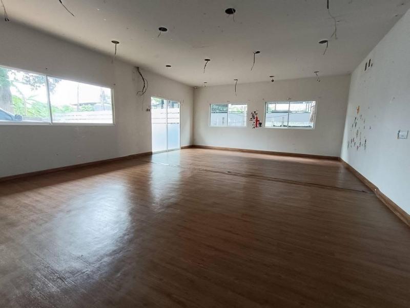 ให้เช่าที่ดินเปล่า+พร้อมอาคาร200 ตร.วา เลียบทางด่วนรามอินทราประดิษฐ์มนูธรรม โยธินพัฒนา CDC