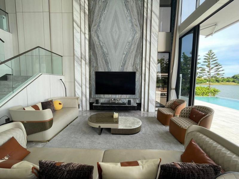 Luxury house ให้เช่า Lake legend bangna  6 BED 1020 sq.m. pool villa+ ลิฟต์ ใกล้Suvarnabhumi Airport