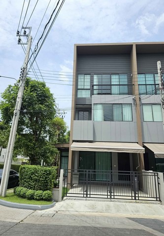 HR2668ให้เช่าทาวน์โฮม 3 ชั้น หลังมุม โครงการบ้านกลางเมือง พระราม9 - กรุงเทพกรีฑา พร้อมอยู่