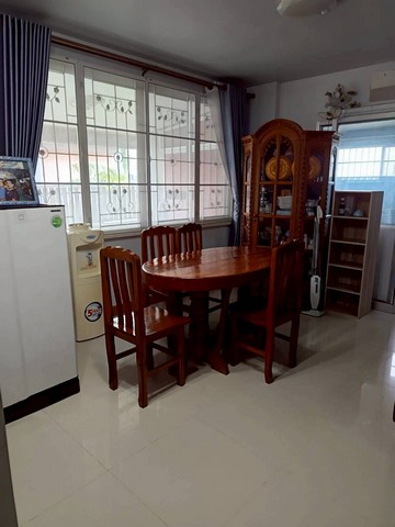 ขายด่วนทาวน์เฮ้าส์ 2 ชั้น หลังมุม  หมู่บ้านรื่นฤดี 5 หทัยราษฎร์  เข้า-ออกได้หลายเส้นทางหลัก   ZJ171