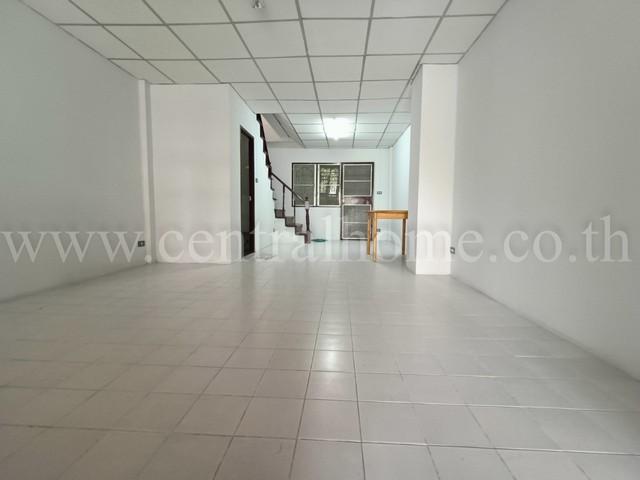 B1 ทาวน์เฮ้าส์ หมู่บ้าน เอราวัณ ลำลูกกา - คลอง 4 รีโนเวท พร้อมอยู่