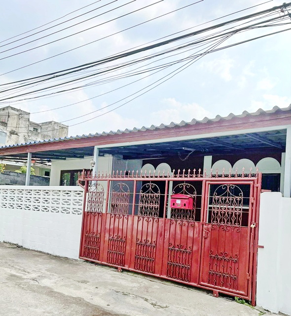 รัชดา18-20 MRTสุทธิสาร 1.6กม. MRT โชคชัย4 800ม. ขายบ้านเดี่ยว 1ชั้น  50ตร.วา.200ตร.ม..4 นอน  2 น้ำ  ทำเลดี ทาวน์ อิน ทาวน์ 3.9 กม.