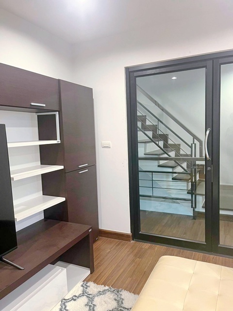 MRT ศรีลาซาล 1.3 กม. บางนา กม.5 บางแก้ว วัดคลองปลัดเปรียง 200ม. ให้เช่าทาวน์โฮม 3 ชั้น  24 ตร.วา. 284ตร.ม. ทำเลดี ติดถนนใหญ่