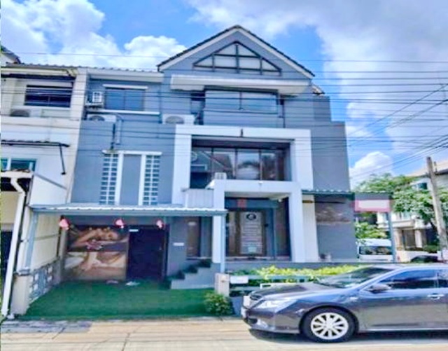 หลังมุม 46ตร.วา.MRT รามคำแหง 1.7 กม.เหม่งจ๋าย ให้เช่าอาคาร 4ชั้น ศรีวรา 556ตร.ม. ซ.ลาดพร้าว 92-96  รร. นานาชาติสิงคโปร์กรุงเทพ 400 ม.