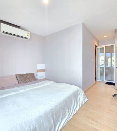 ทรัมส์คอนโด เจ็ดยอด เดินไปเมญ่าแค่ 5 นาที ไปเรียน มช. ก็ใกล้มาก ฟีลดี มีครบทุกอย่างที่ต้องการ 