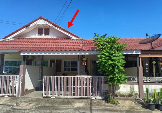 ขายทาวน์เฮ้าส์หมู่บ้านสิลันตา 4 ไลฟ์ ซอยเขาขยาย(ผู้ใหญ่สนั่น) ถนนอ่าวอุดม-ปากร่วม(ชบ.1032) ตำบลบ่อวิน อำเภอศรีราชา จังหวัดชลบุรี