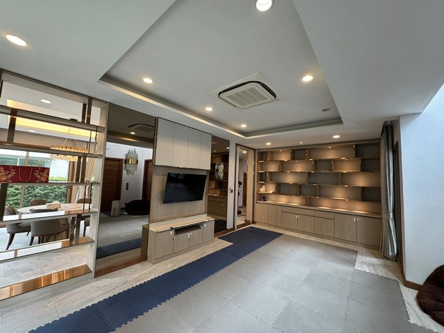 HR2679ให้เช่าบ้านเดี่ยว โครงการ Grand Bangkok Boulevard ศรีนครินทร์ ทำเลเดินทางสะดวก ใกล้ซีคอนสแควร์