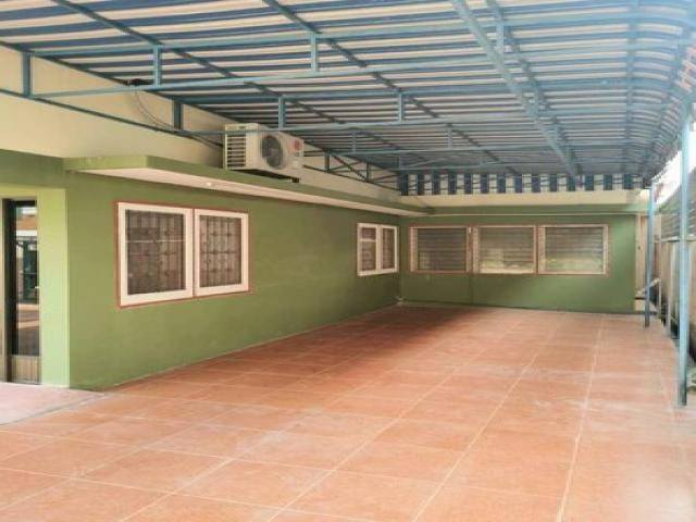 ให้เช่าบ้านเดี่ยว 2 ชั้น 50 ตร.ว 4 ห้องนอน ซอยลาดพร้าว 64 เหมาะทำ Home Office ร่มรื่น ทำเลดี