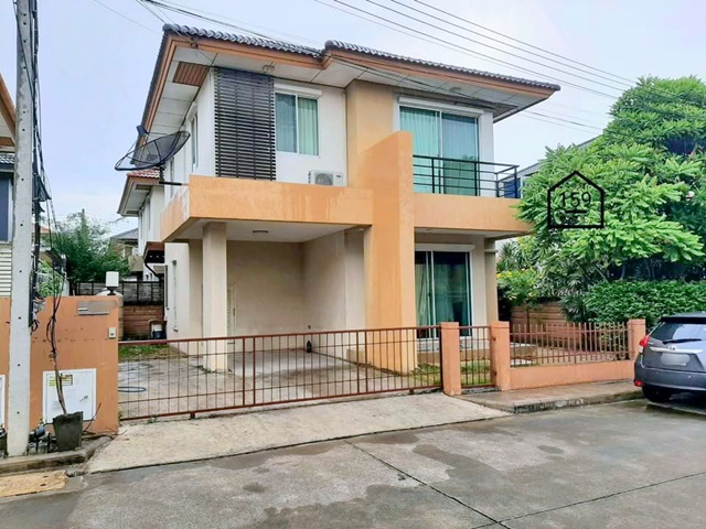 พร้อมเฟอร์ เครื่องใช้ไฟฟ้า แอร์ 3นอน รร.สาธิตปทุม 1.6 กม. ตลาดพวงสว่าง345 1.6 กม. ให้เช่าบ้าน 2ชั้น 52ตร.วา. 202ตร.ม. 2 น้ 