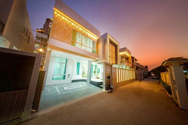 บ้านเดี่ยว 2 ชั้นดีไซน์สุดหรู ติดชายหาดจอมเทียน ตอบโจทย์ทุกไลฟ์สไตล์