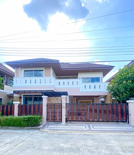 ตรงข้าม เซ็นทรัล เวสต์วิลล์ 100ม. MRTบางยี่ขัน 4.7 กม. 5นอน ให้เช่าคฤหาสน์ 2 ชั้น 66 ตร.วา. 280 ตร.ม. 6 แอร์ พร้อมเฟอร์ .3 น้ำ