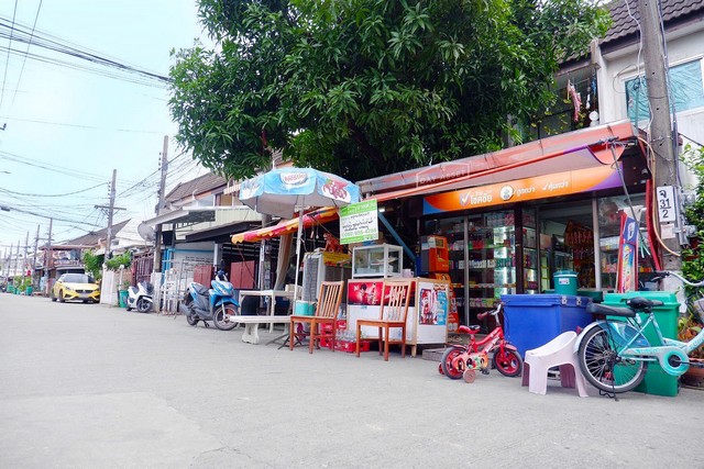 ขายทาวน์เฮาส์ 2 ชั้น หมู่บ้าน เลิศอุบล 4 - นาคนิวาส 48 เนื้อที่ 16 ตร.ว. ขายเพียง 2,690,000 ล้านบาท