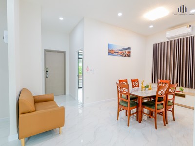 Rare Item! ขายบ้านสวยสไตล์รีสอร์ตกลางเมืองแกลง จัดเต็มทุกฟังก์ชัน  หลังเดียวใน MVP Riverside พร้อมสระ+สปา ที่จอด 5 คัน ขายขาดทุน!!