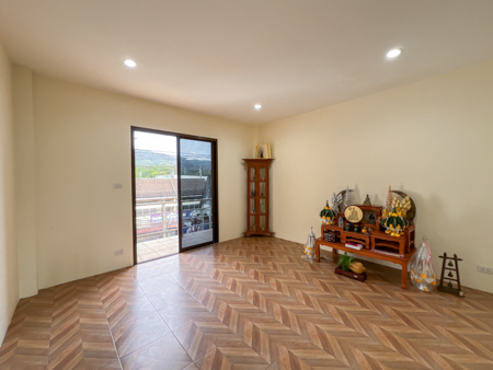 Strategic 3Storey Commercial Building for Rent  Main Road Frontage in Koh Samui For Rent house Townhouse Townhome Koh Samui