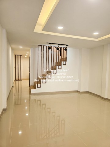 Townhouse ขายทาวน์เฮ้าส์ 2 ชั้น (รีโนเวทแล้ว) ใกล้สนามบินดอนเมือง 18 ตร.ว. 3 น 2 น้ำ ราคา 2.45 ล้านบาท  area 18 ตาราง-วา 3 Bedroom 2 BR 2450000 - เข้าอยู่ได้ทันที เป็นทาวน์เฮ้าส์ สภาพรีโนเวทเหมือนใหม่ มีสภาพแวดล้อมที่ดี อยู่ใกล้สถานี BTS แยก คปอ. และ