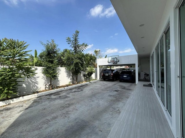 P969 ให้เช่า บ้านเดี่ยว สไตล์โมเดิร์นมินิมอลสีขาว ย่านลาดกระบัง ซอย1 บรรยากาศดี ทำเลดี