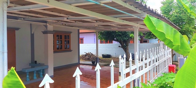 ขายบ้านพร้อมที่ดิน 56 ตร.ว. ใกล้เมืองลำพูน  เงียบสงบ บ้านเดียว