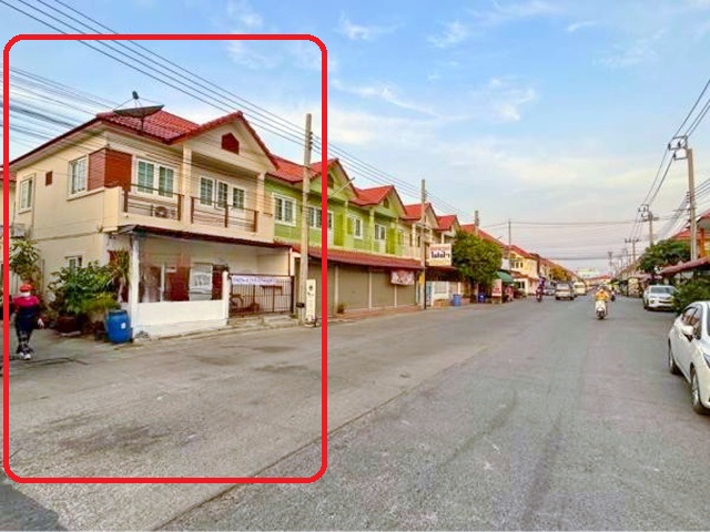 เช่าทาวน์เฮ้าส์ 2ชั้น หลังมุม 22ตร.วาพร้อมเฟอร์ ตลาดนิคมบางปู 3.6กม.กาญจนาภิเษก ลัลลี่วิลล์ ใหญ่มาก . 162ตร.ม. พร้อมเฟอร์บางส่วน