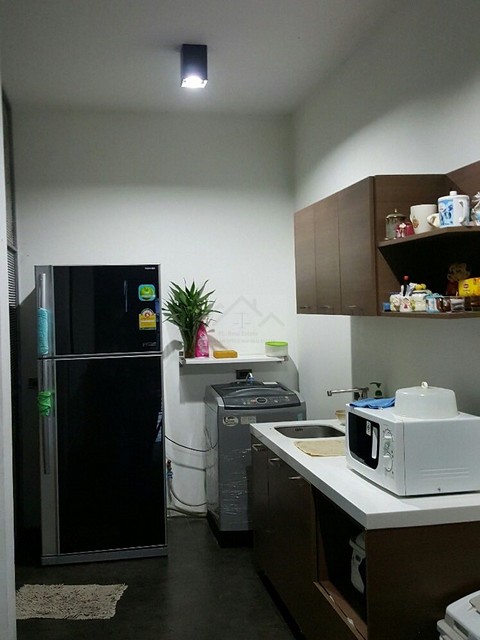 ให้เช่าบ้านเดี่ยว 2 ชั้น 98 ตรว. ย่านโชคชัย 4 ลาดพร้าว พร้อมเฟอร์นิเจอร์ ใกล้เลียบด่วนรามอินทรา