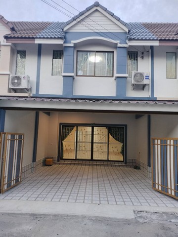 บ้านดอนหัวฬ่ออมตะนครชลบุรี หมู่บ้านอโนมา3 ทาวน์เฮ้าส์2ชั้น  หน้ากว้าง5เมตร จอดรถได้2คัน