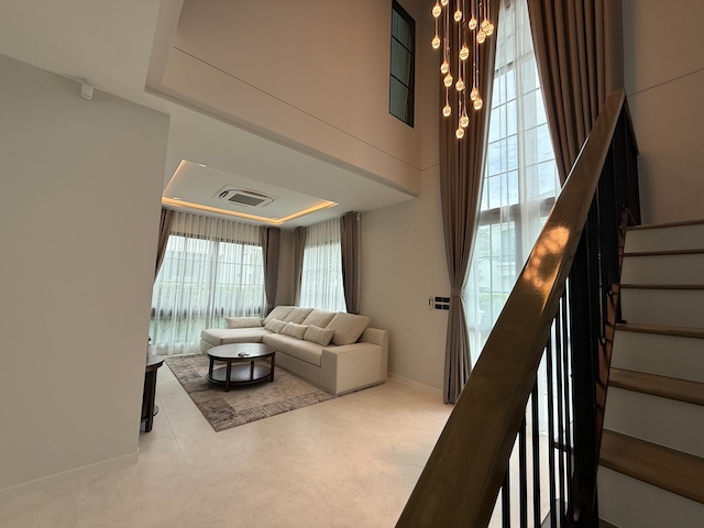 BH3677 ให้เช่าและขายบ้านเดี่ยว 2 ชั้น โครงการเศรษฐสิริ บางนา กม.10 (แสนสิริ) บ้านใหม่ ตกแต่งพร้อมอยู่ ใกล้ Design Village บางนา