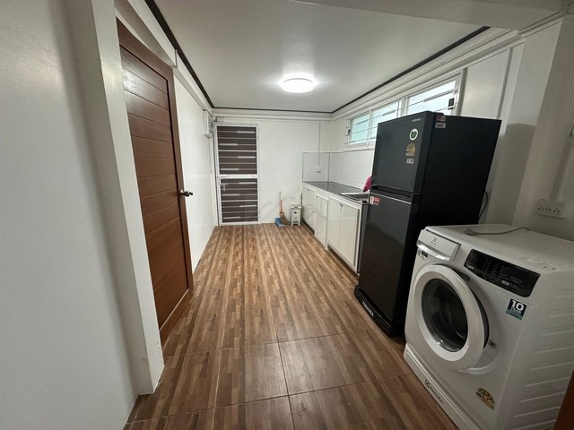 ให้เช่าบ้านเดี่ยว 2 ชั้น 35 ตรว 3 ห้องนอน ย่านดินแดง ใกล้อนุเสาวรีย์ชัย ใกล้ประตูน้ำ