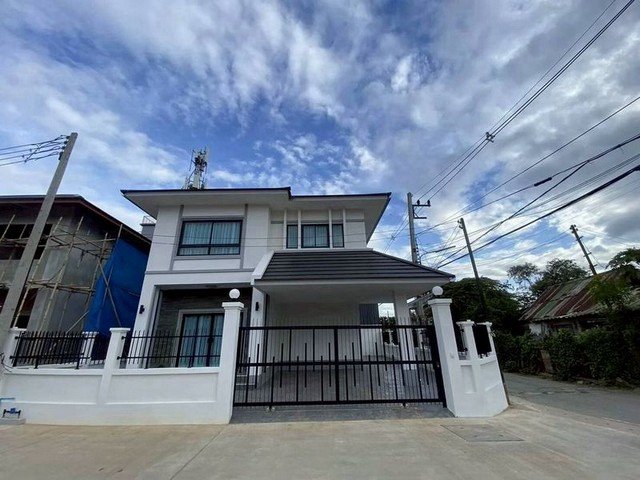 ให้เช่าบ้านเดี่ยว 2 ชั้น เฟอร์ครบ หนองผึ้ง สารภี    