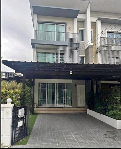 ให้เช่าทาวโฮมใกล้ MRT สายสีเหลือง , สายสีส้ม,ใกล้The Mall บางกะปิ ย่านกรุงเทพกรีฑา รามคำแหง  หัวหมาก บางกะปิ หลังมุม ทาวน์ อเวนิว พระราม9