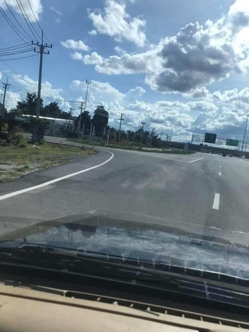 ขายที่ดิน แปลงใหญ่ ติดถนน ใกล้มอเตอร์เวย์ เข้าออกได้ 2 ทาง เหมาะทำโครงการหมู่บ้าน 35 ไร่ เดินทางสะดวก ท่าม่วง กาญจนบุรี