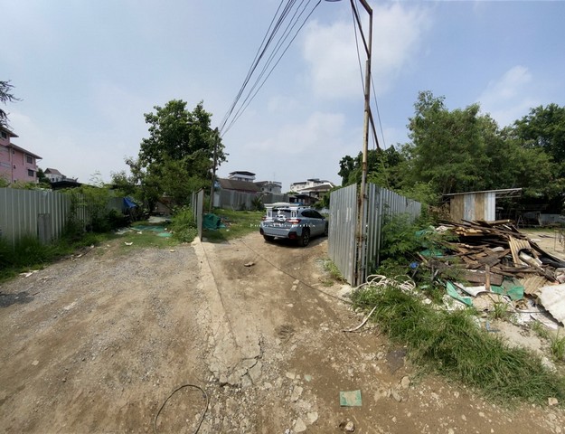 ขาย ที่ดิน ถนนสุขุมวิท ซ.เทศบาล 33 เนื้อที่ 260.8 ตร.ว. ใกล้โรงเรียนสตรีสมุทรปราการ, BTS ปากน้ำ, หอชมเมืองสมุทรปราการ, ตลาดปากน้ำ,