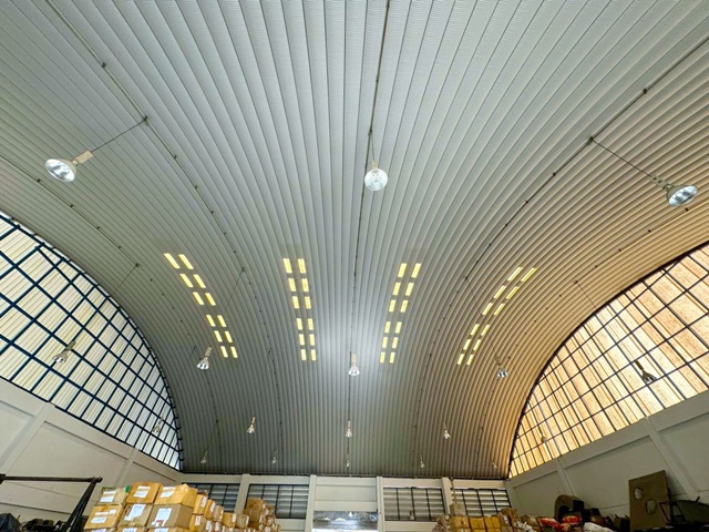 โลตัส พุทธมณฑลสาย 4 1.4กม. 177 ตร.วา .707 ตร.ม.  กระทุ่มล้ม 15-21 ให้เช่าโกดังไร้เสา  ทำเลดี ตลาดเสรี สาย5  ม.ธนบุรี 3.3 กม. 2นอน 2 น้ำ 